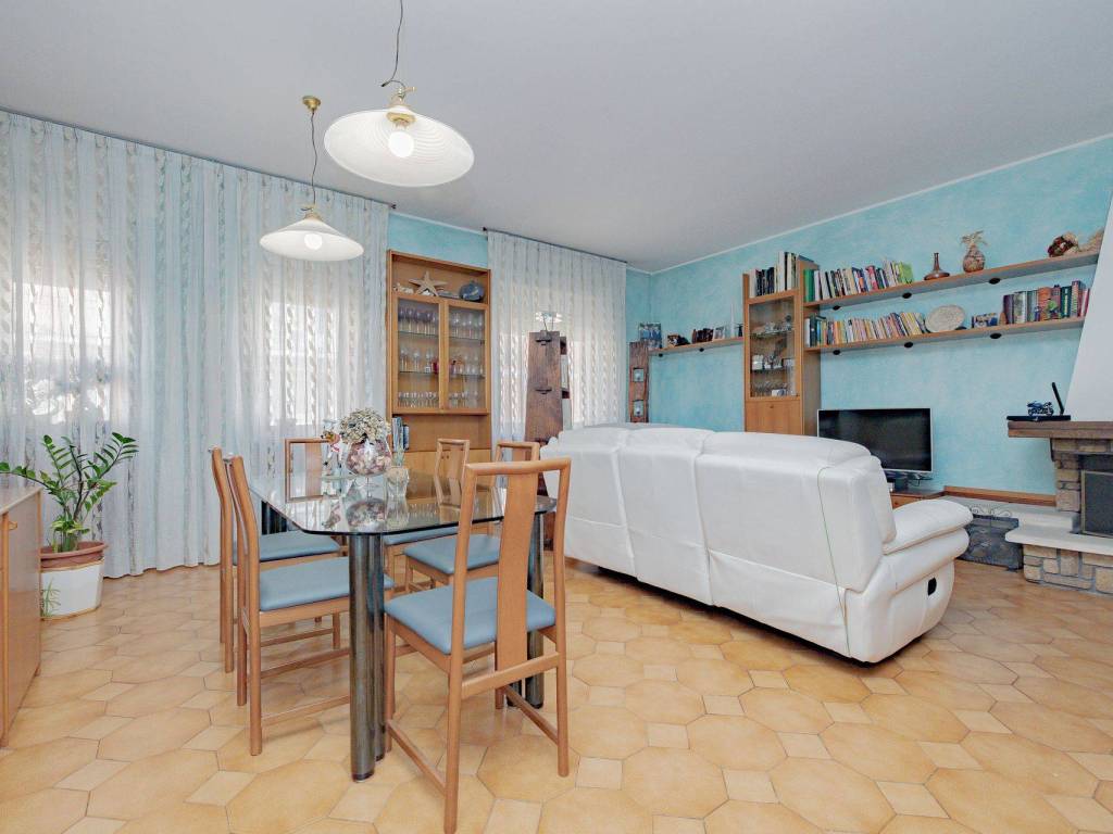 appartamento in vendita a Settimo Milanese in zona Vighignolo