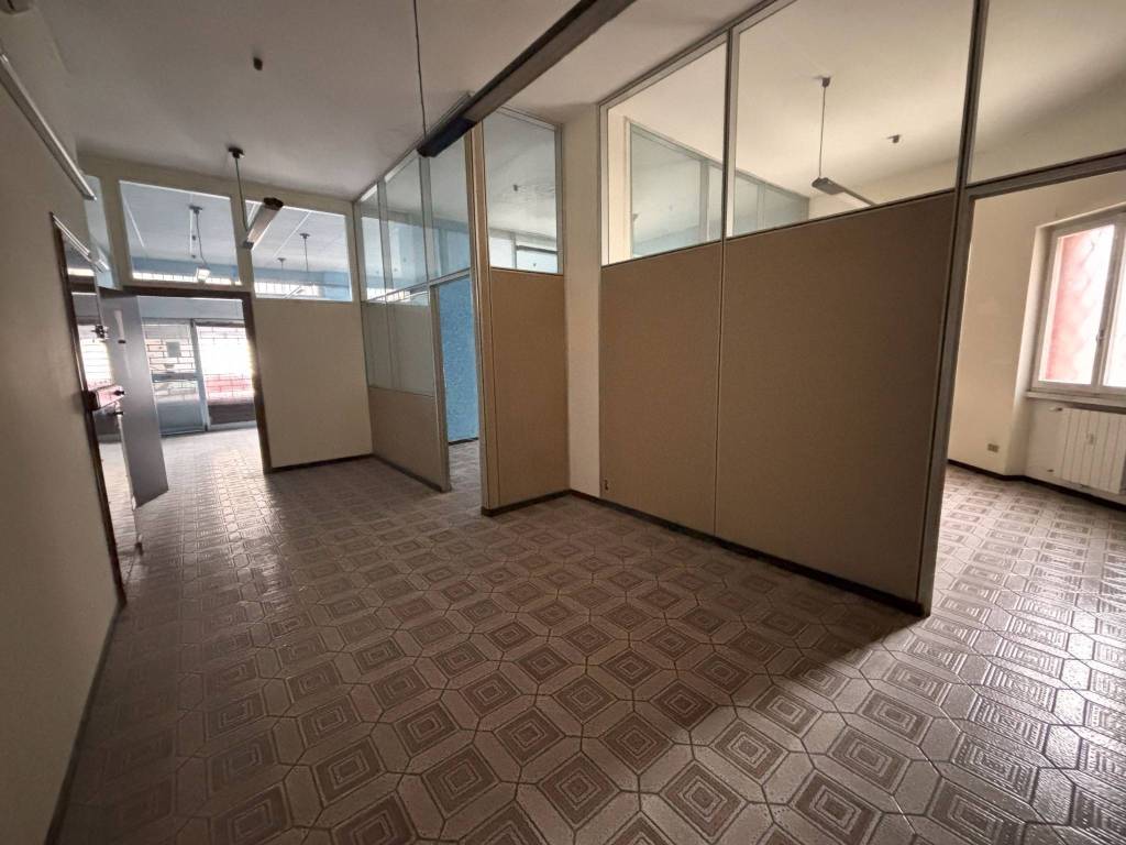 ufficio in vendita a Settimo Milanese