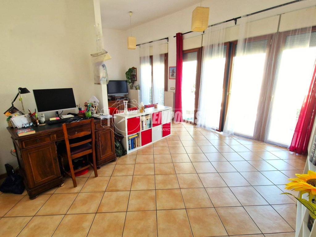 appartamento in vendita a Settimo Milanese in zona Seguro