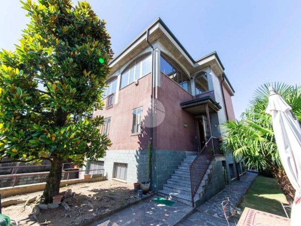 casa indipendente in vendita a Settimo Milanese