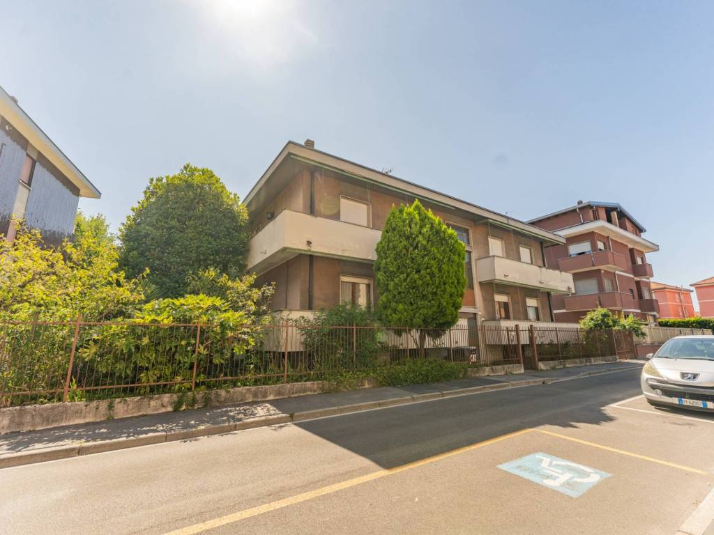 appartamento in vendita a Settimo Milanese