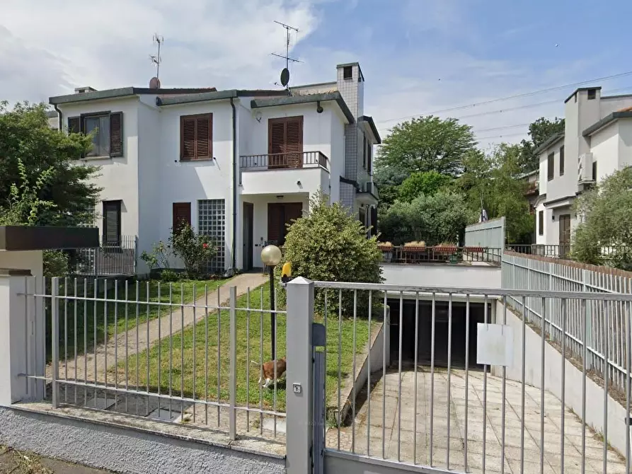 casa indipendente in vendita a Settimo Milanese