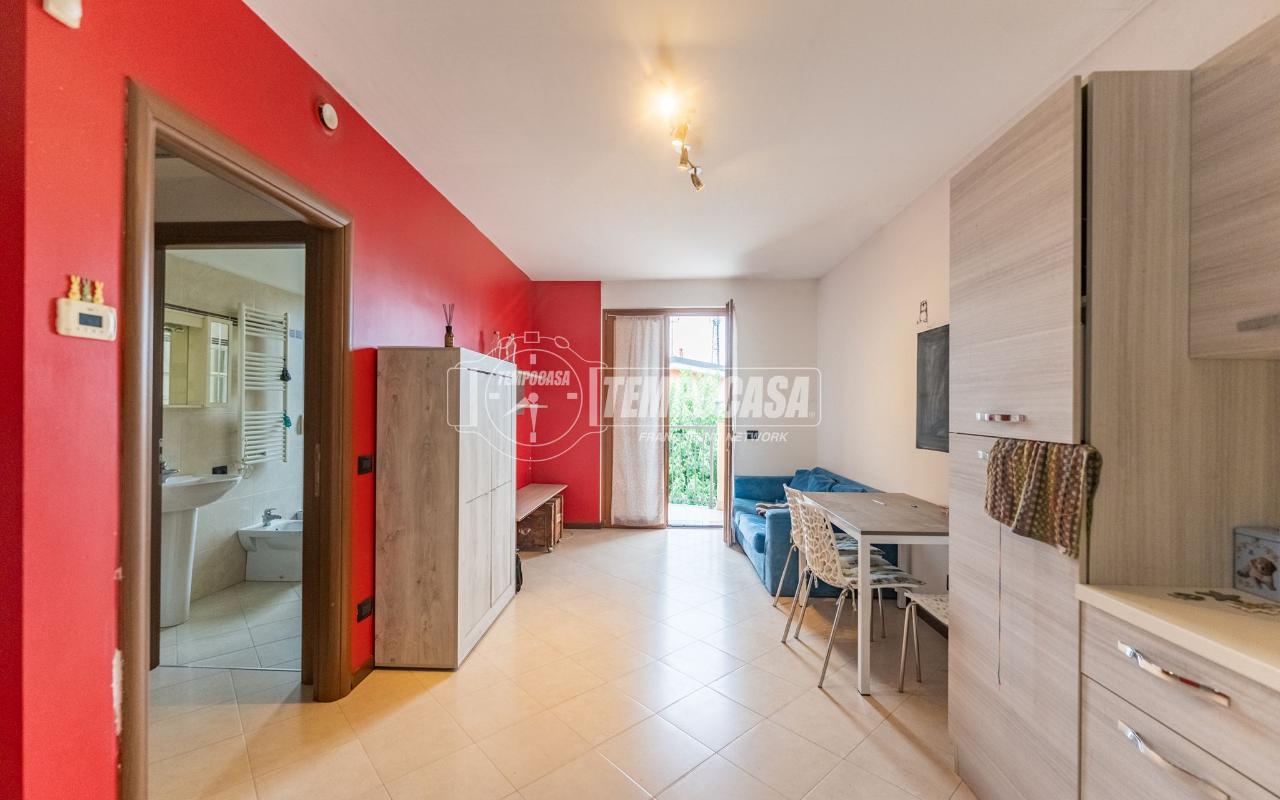 appartamento in vendita a Settimo Milanese in zona Seguro