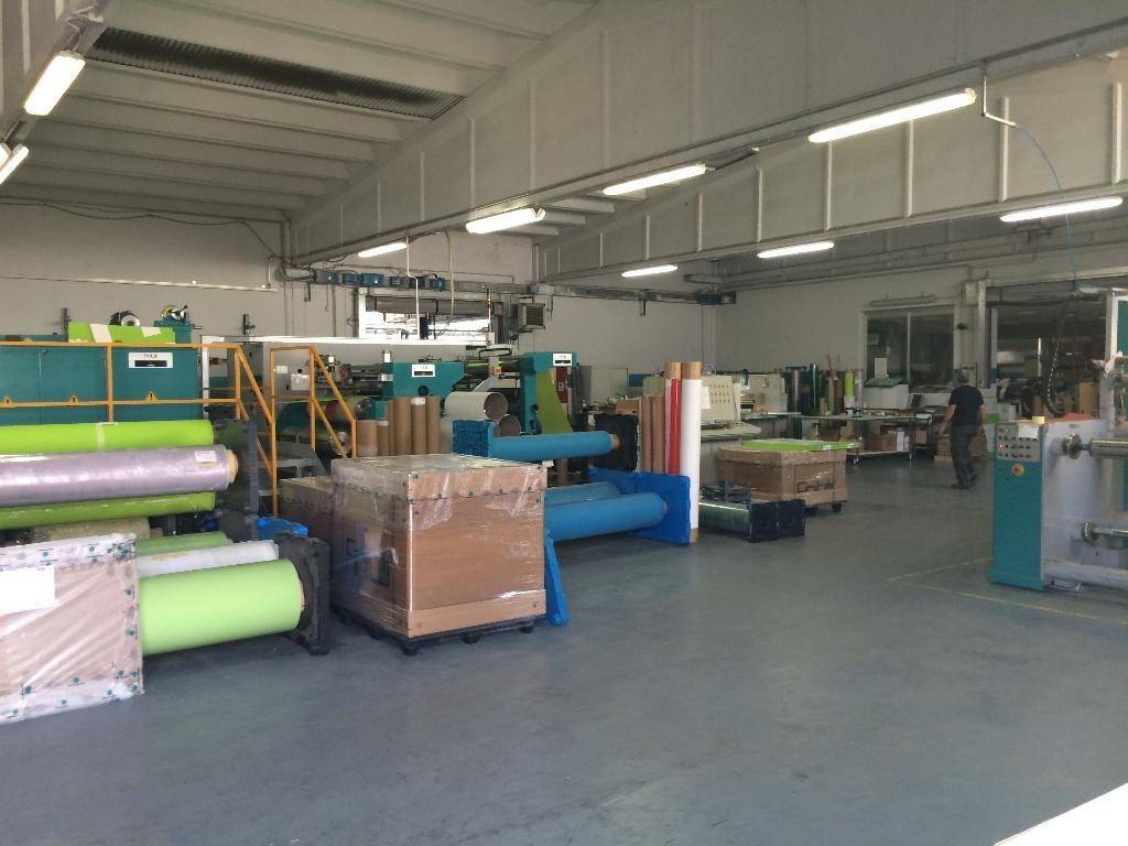 capannone in vendita a Settimo Milanese