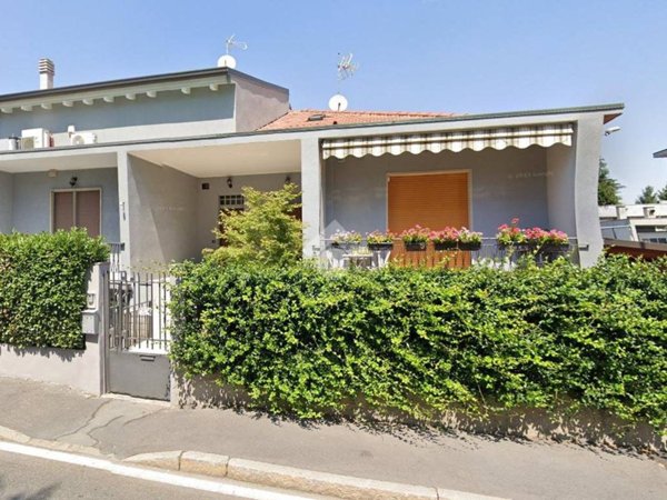 appartamento in vendita a Settimo Milanese in zona Seguro