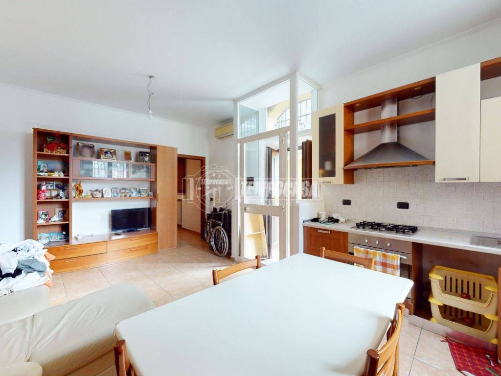 appartamento in vendita a Settimo Milanese in zona Seguro