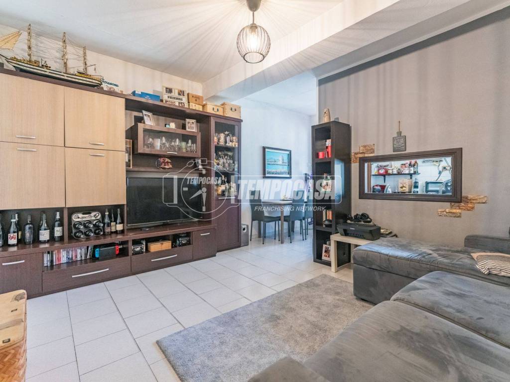 appartamento in vendita a Settimo Milanese in zona Vighignolo