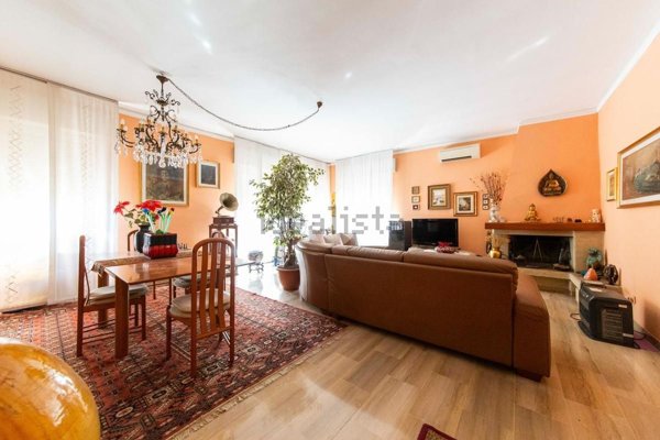 casa indipendente in vendita a Settimo Milanese