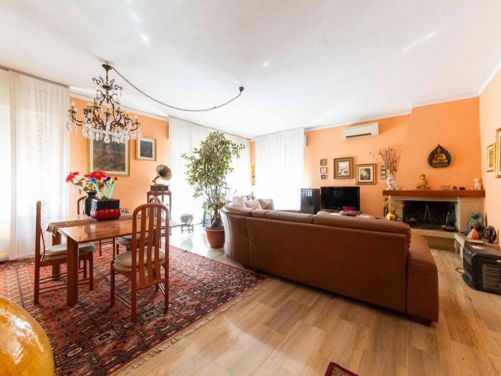 casa indipendente in vendita a Settimo Milanese