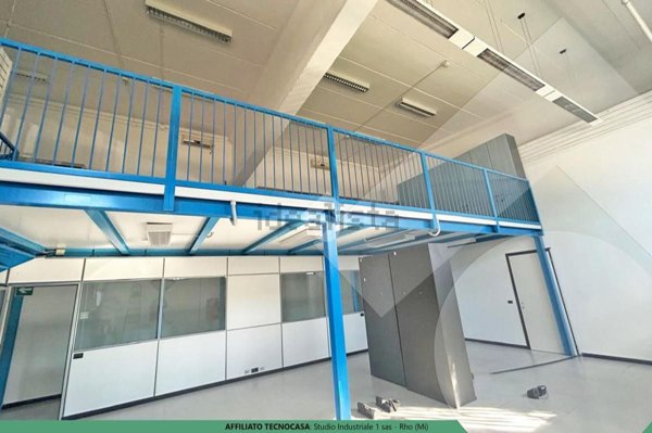 negozio in vendita a Settimo Milanese