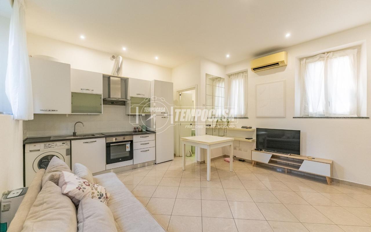 appartamento in vendita a Settimo Milanese in zona Seguro