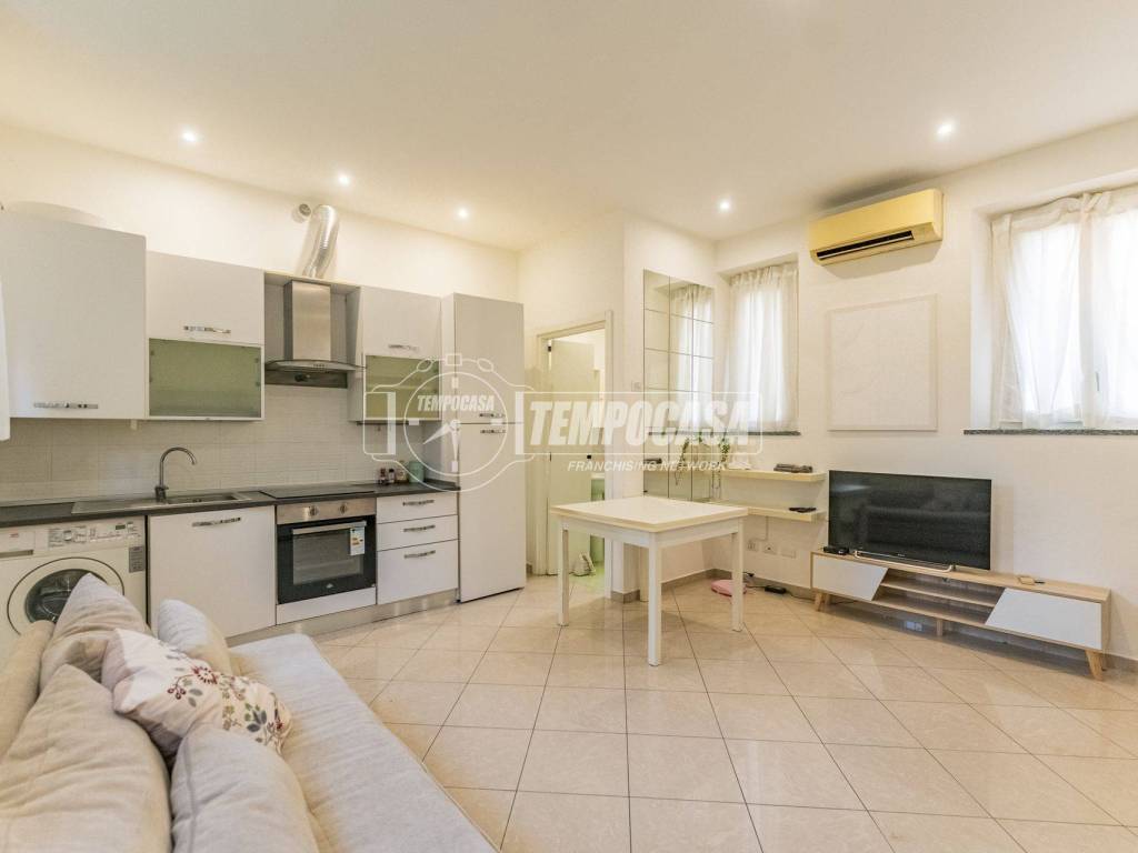 appartamento in vendita a Settimo Milanese in zona Seguro