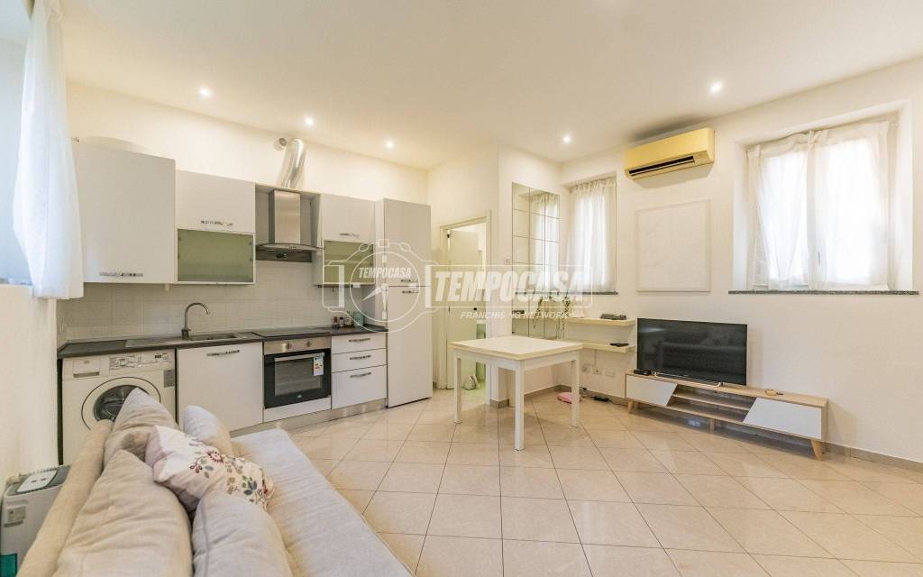 appartamento in vendita a Settimo Milanese in zona Seguro