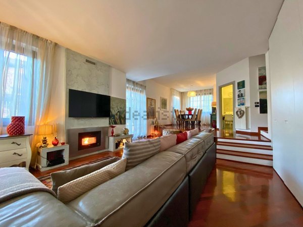 casa indipendente in vendita a Settimo Milanese