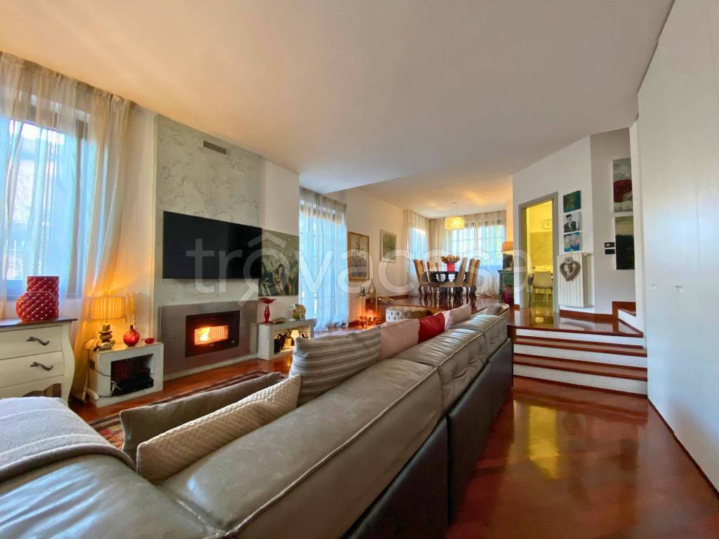 casa indipendente in vendita a Settimo Milanese