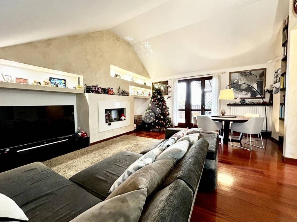 appartamento in vendita a Settimo Milanese in zona Seguro