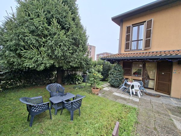 casa indipendente in vendita a Settimo Milanese in zona Vighignolo