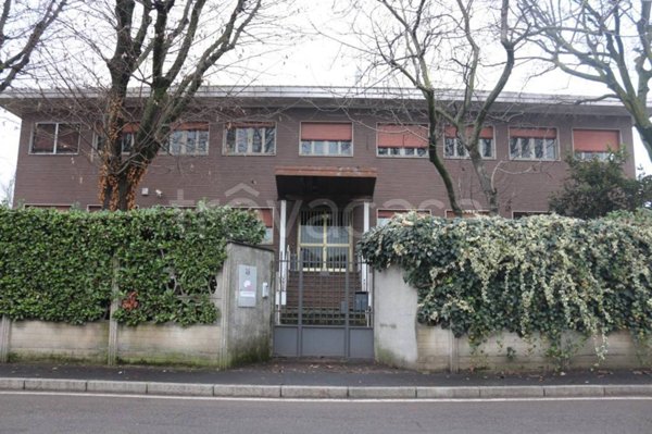 capannone in vendita a Settimo Milanese