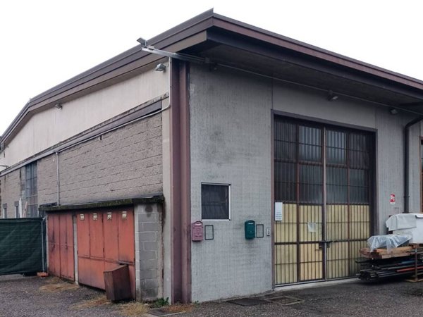 locale commerciale in vendita a Settimo Milanese in zona Vighignolo