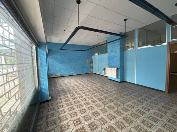 negozio in vendita a Settimo Milanese