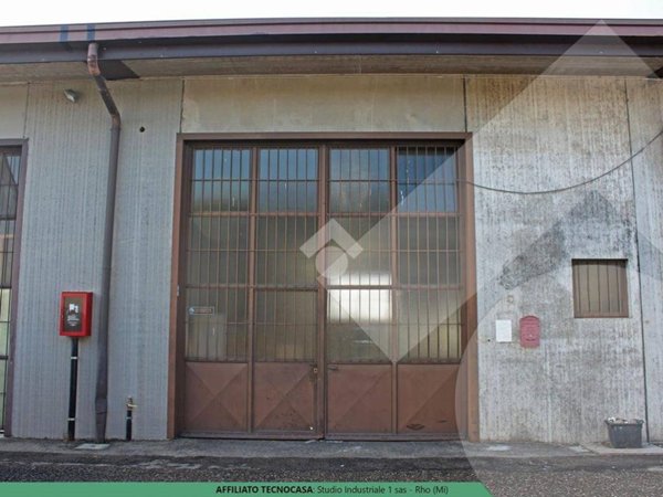 locale commerciale in vendita a Settimo Milanese in zona Vighignolo