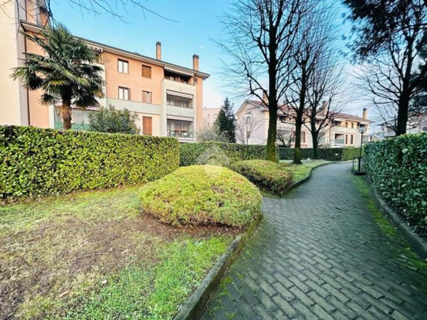appartamento in vendita a Settimo Milanese