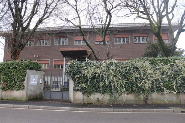 locale di sgombero in vendita a Settimo Milanese