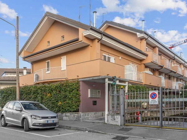 casa indipendente in vendita a Settimo Milanese