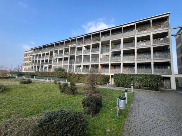 appartamento in vendita a Settimo Milanese in zona Seguro