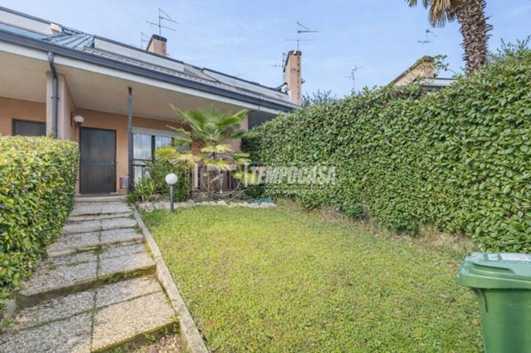 casa indipendente in vendita a Settimo Milanese in zona Seguro