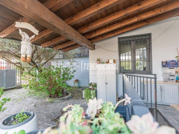 locale commerciale in vendita a Settimo Milanese