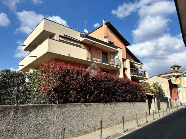 appartamento in vendita a Settimo Milanese in zona Seguro