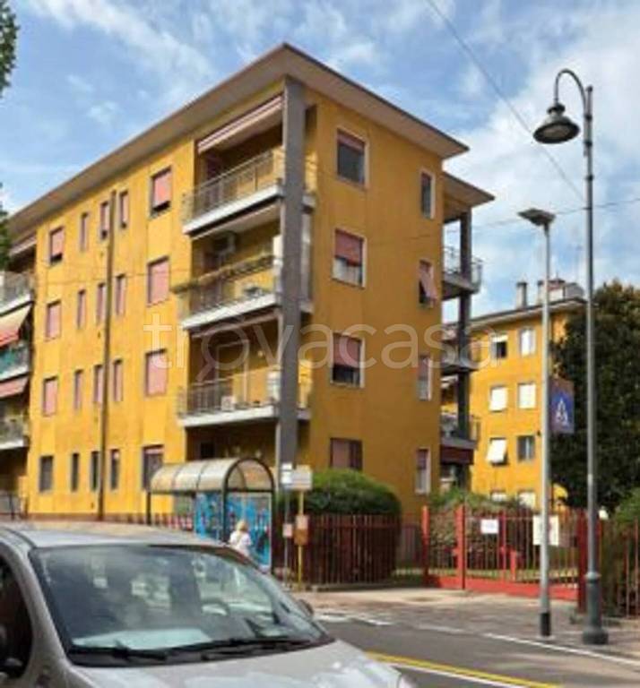 appartamento in vendita a Settimo Milanese in zona Vighignolo