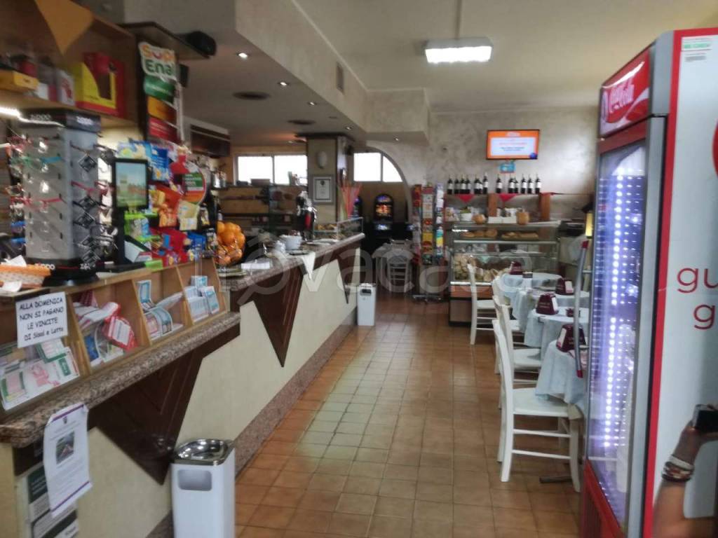 negozio in vendita a Settimo Milanese