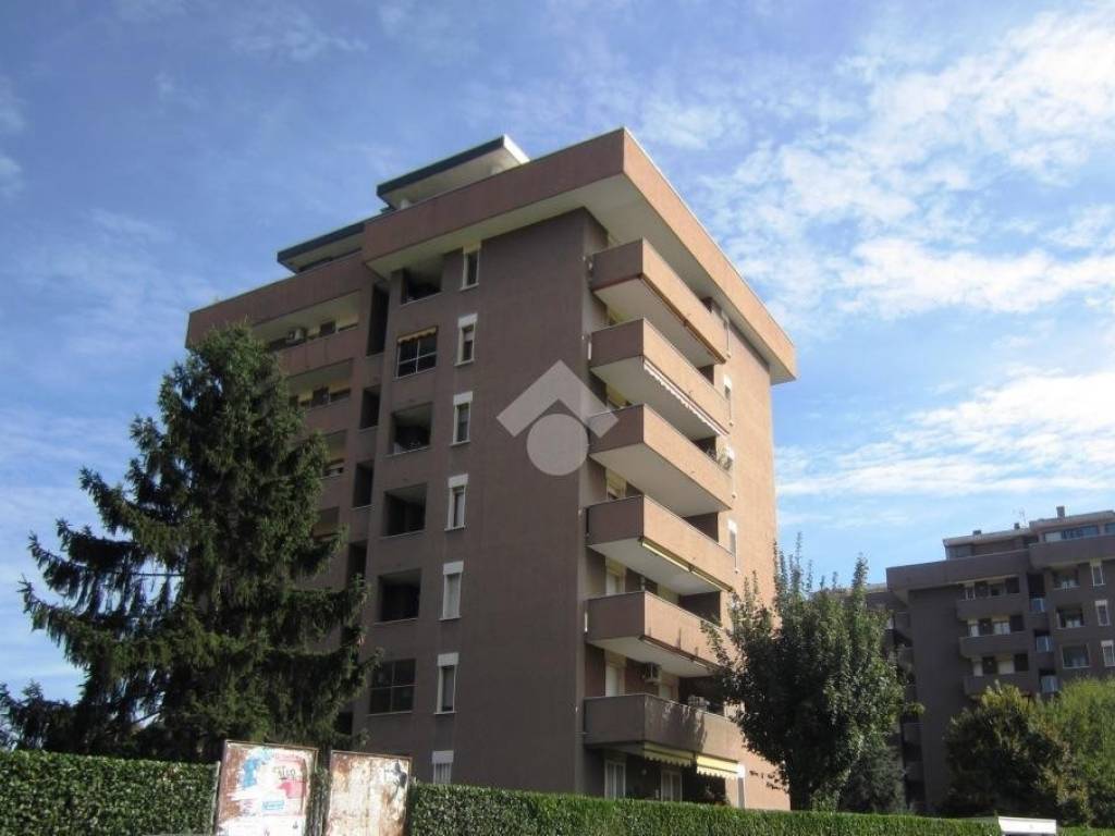 appartamento in vendita a Settimo Milanese in zona Seguro