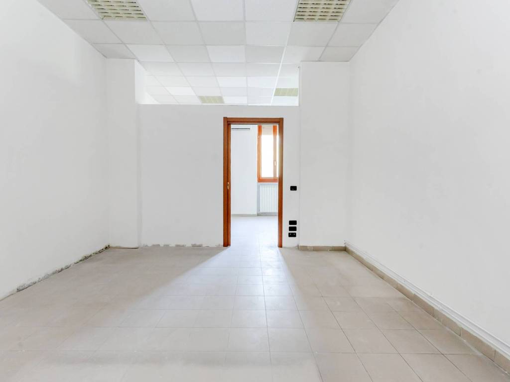 negozio in vendita a Settimo Milanese