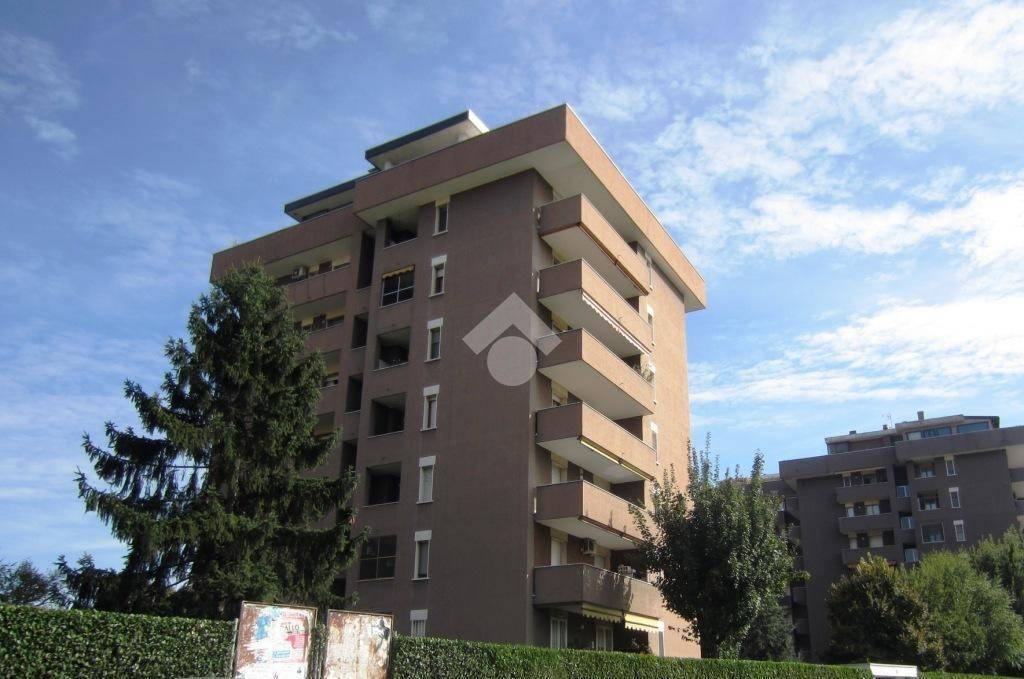 appartamento in vendita a Settimo Milanese in zona Seguro