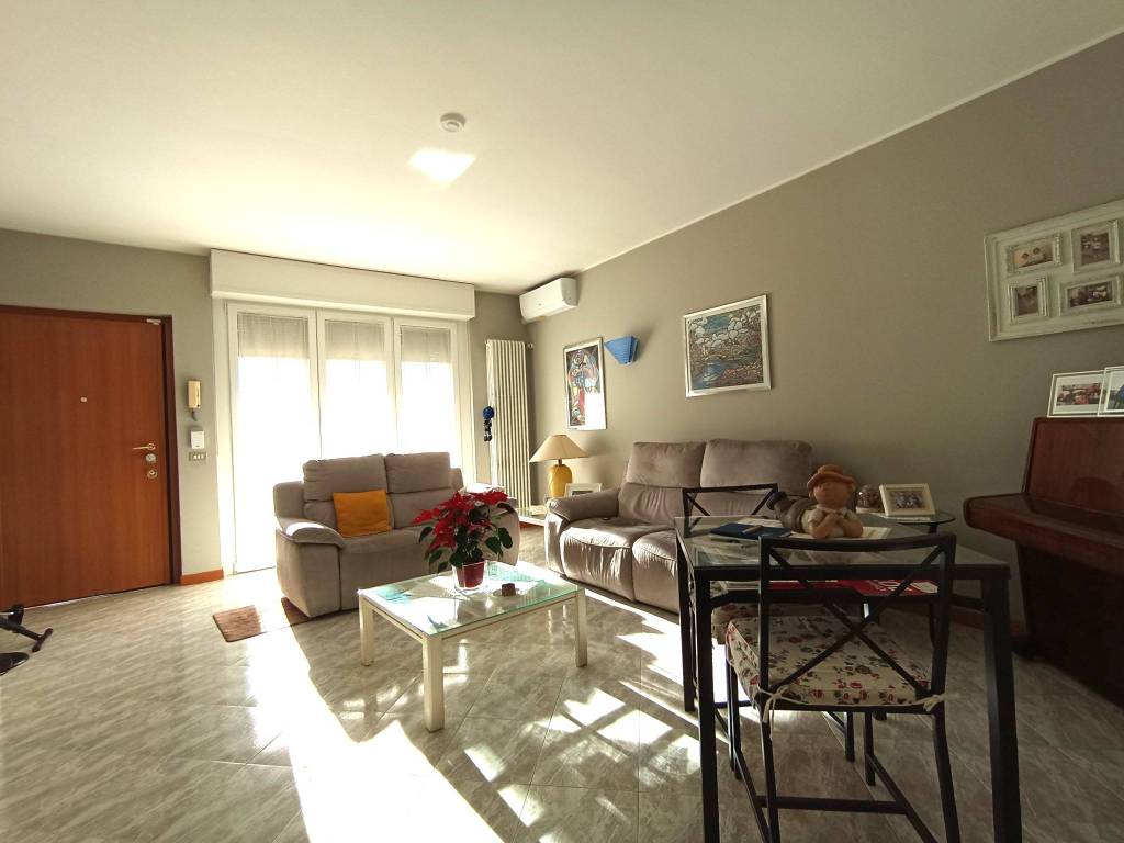 casa indipendente in vendita a Settimo Milanese in zona Seguro