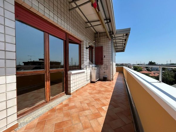 appartamento in vendita a Settimo Milanese in zona Seguro