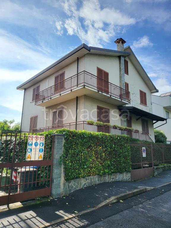 casa indipendente in vendita a Settimo Milanese