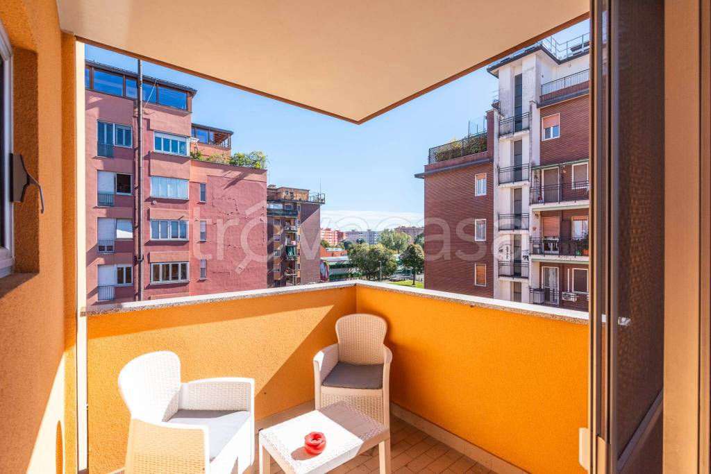 appartamento in vendita a Settimo Milanese in zona Cascine Olona