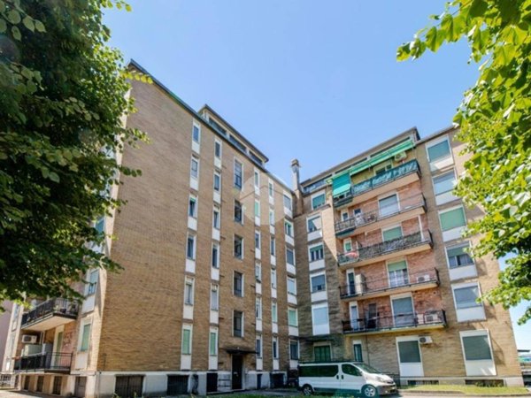 appartamento in vendita a Settimo Milanese in zona Seguro