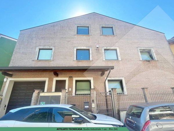 locale di sgombero in vendita a Settimo Milanese in zona Cascine Olona