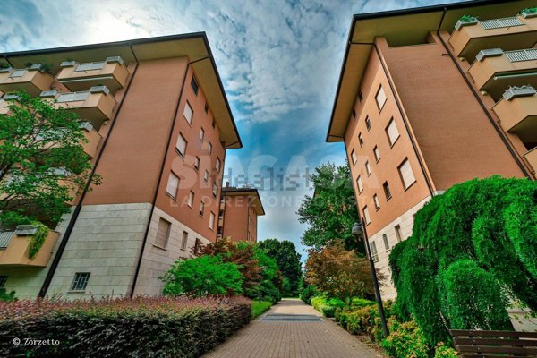 appartamento in vendita a Settimo Milanese in zona Cascine Olona
