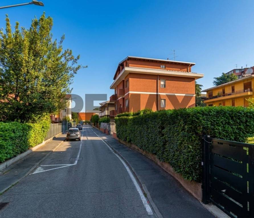 appartamento in vendita a Settimo Milanese in zona Cascine Olona