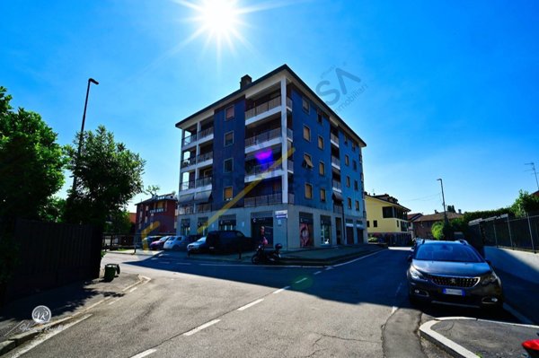 appartamento in vendita a Settimo Milanese in zona Cascine Olona