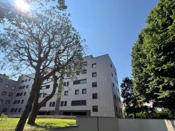 appartamento in vendita a Settimo Milanese in zona Cascine Olona