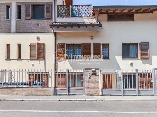 appartamento in vendita a Settimo Milanese in zona Cascine Olona