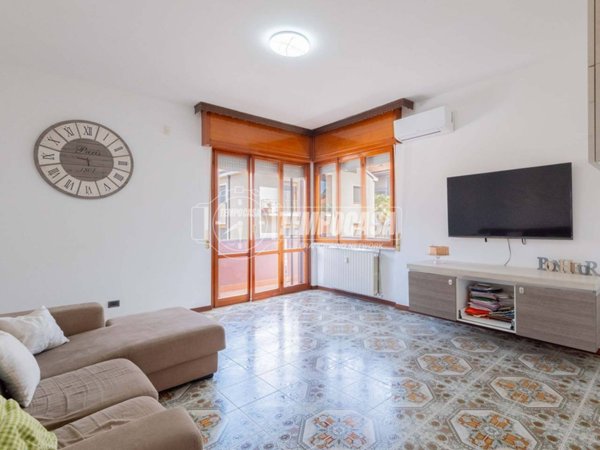 appartamento in vendita a Settimo Milanese in zona Cascine Olona