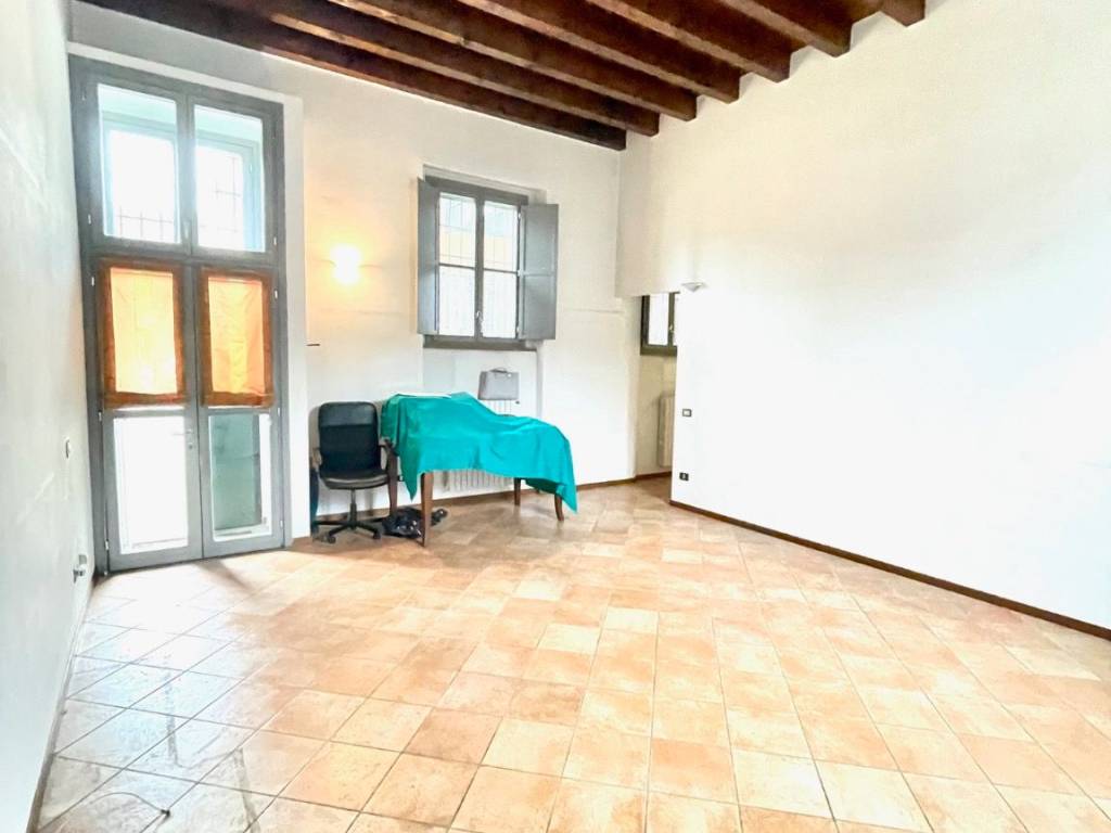 appartamento in vendita a Settimo Milanese in zona Cascine Olona